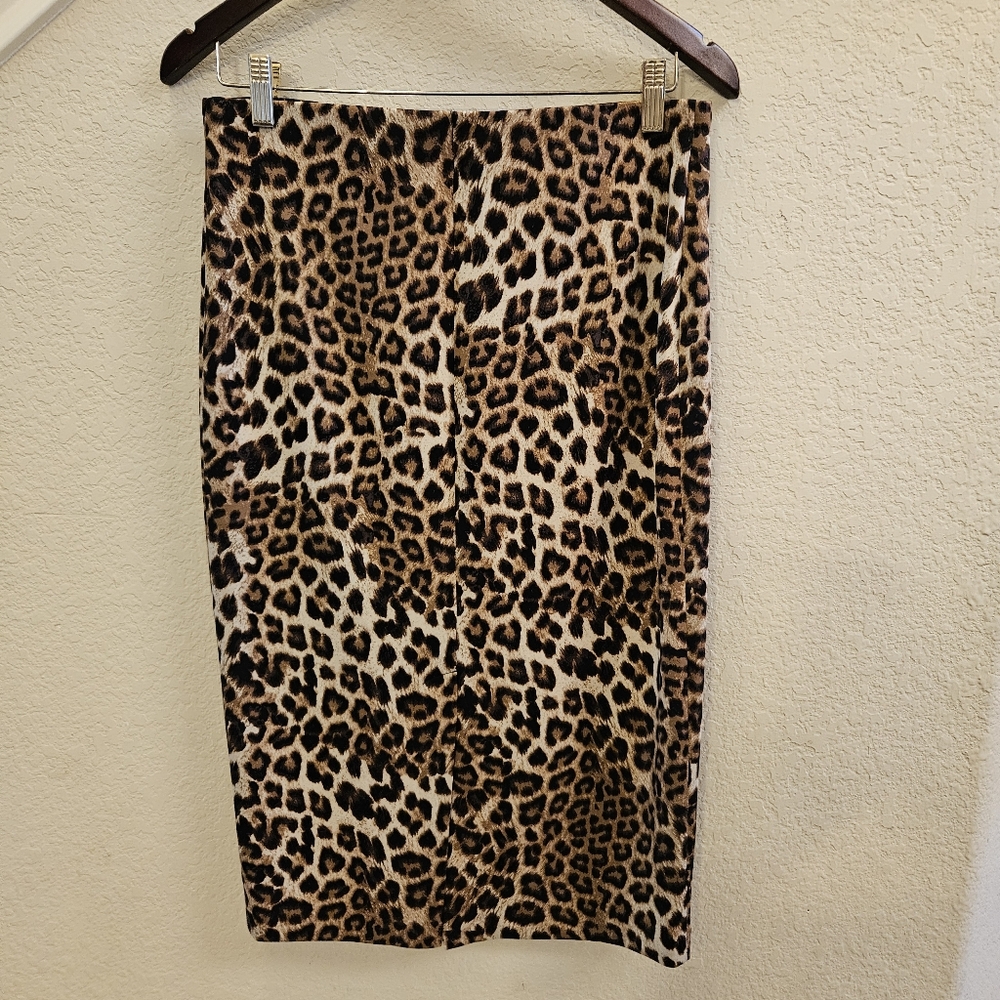 JOSEPH RIBKOFF Women's Leopard Print Pencil Skirt